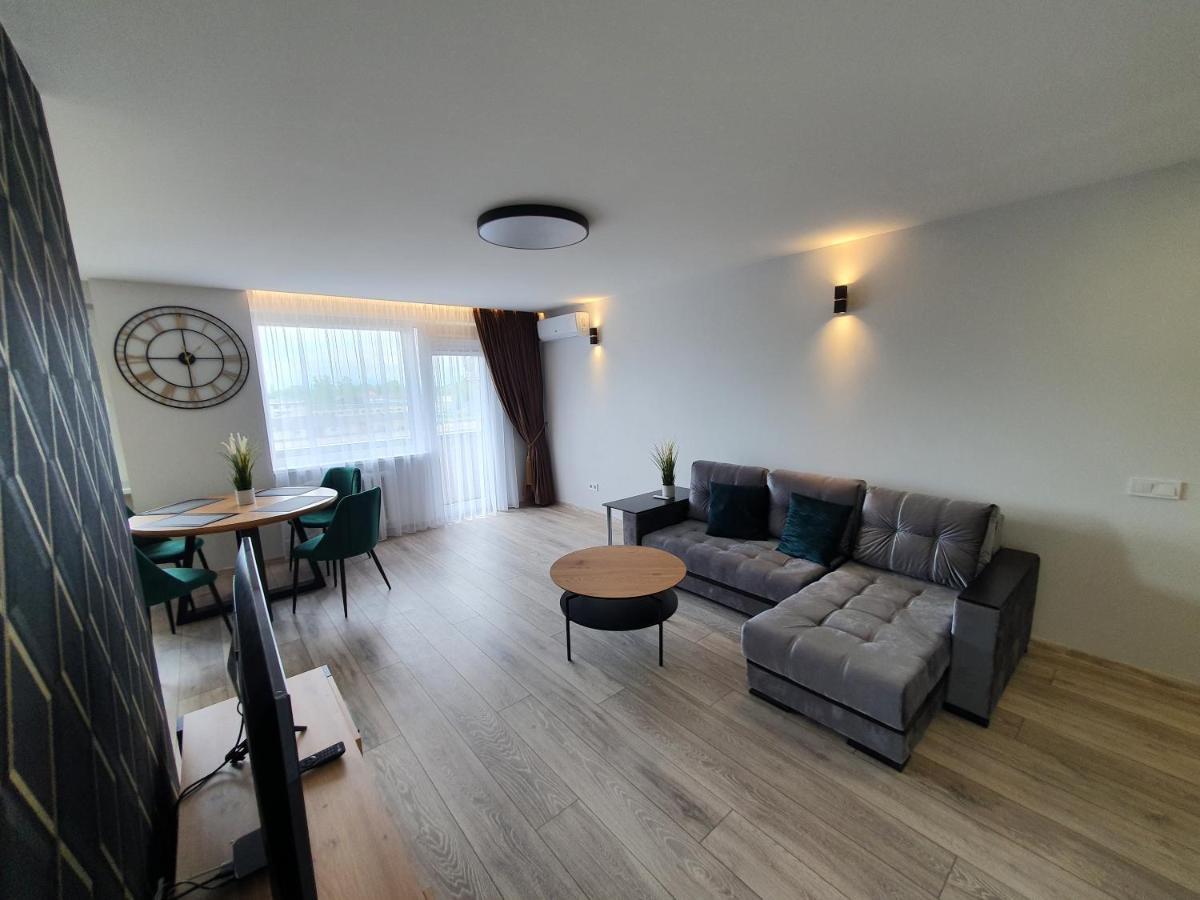 2-Bedrooms Apartment In City Center Siauliai Экстерьер фото